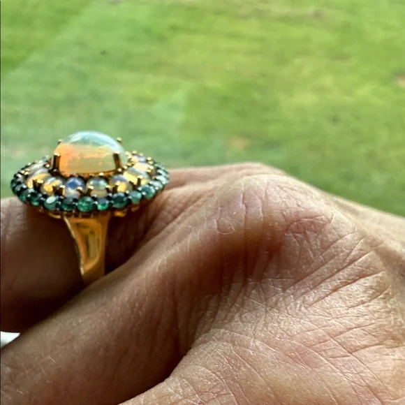 Opulent Opal and Green Gemstone Ring - Picture 2 of 11